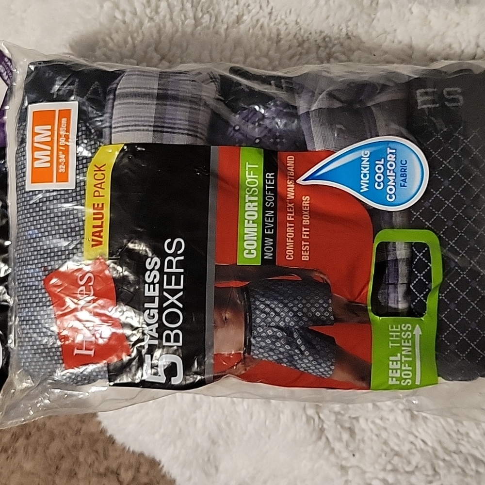 NWT-Mens Hanes Ultimate Woven Moisture Wicking Plaid Boxers 5 Pack
